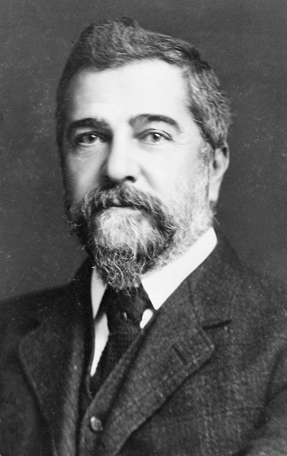 Louis Comfort Tiffany